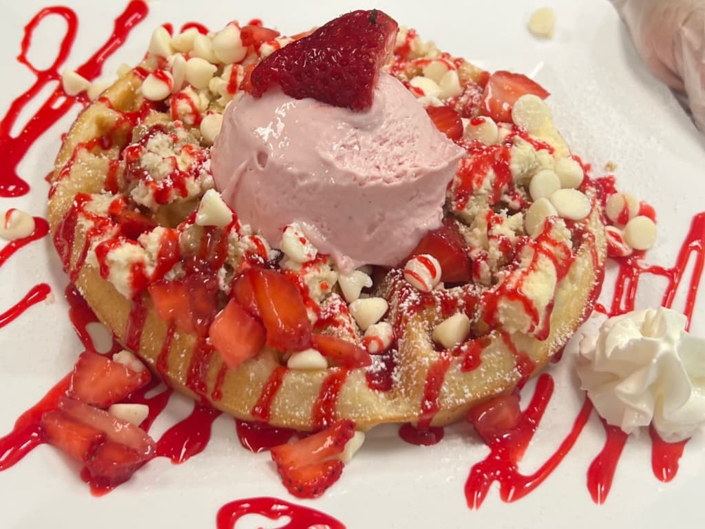 Waffle Strawberries N' Cream