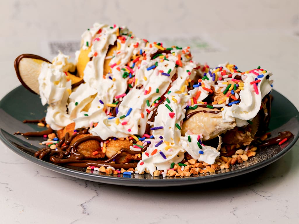 Banana Bubble Waffle SPLIT!!